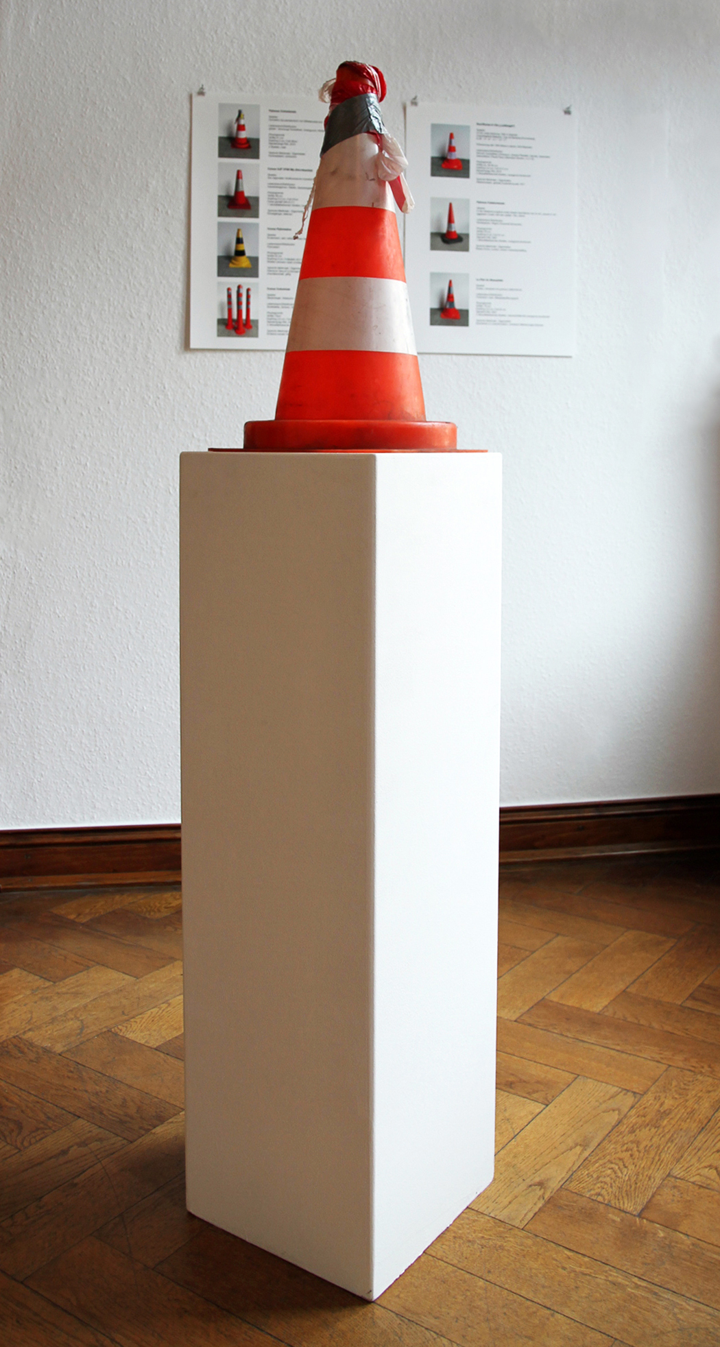 Installation view BIS-Zentrum, Mönchengladbach, 2024