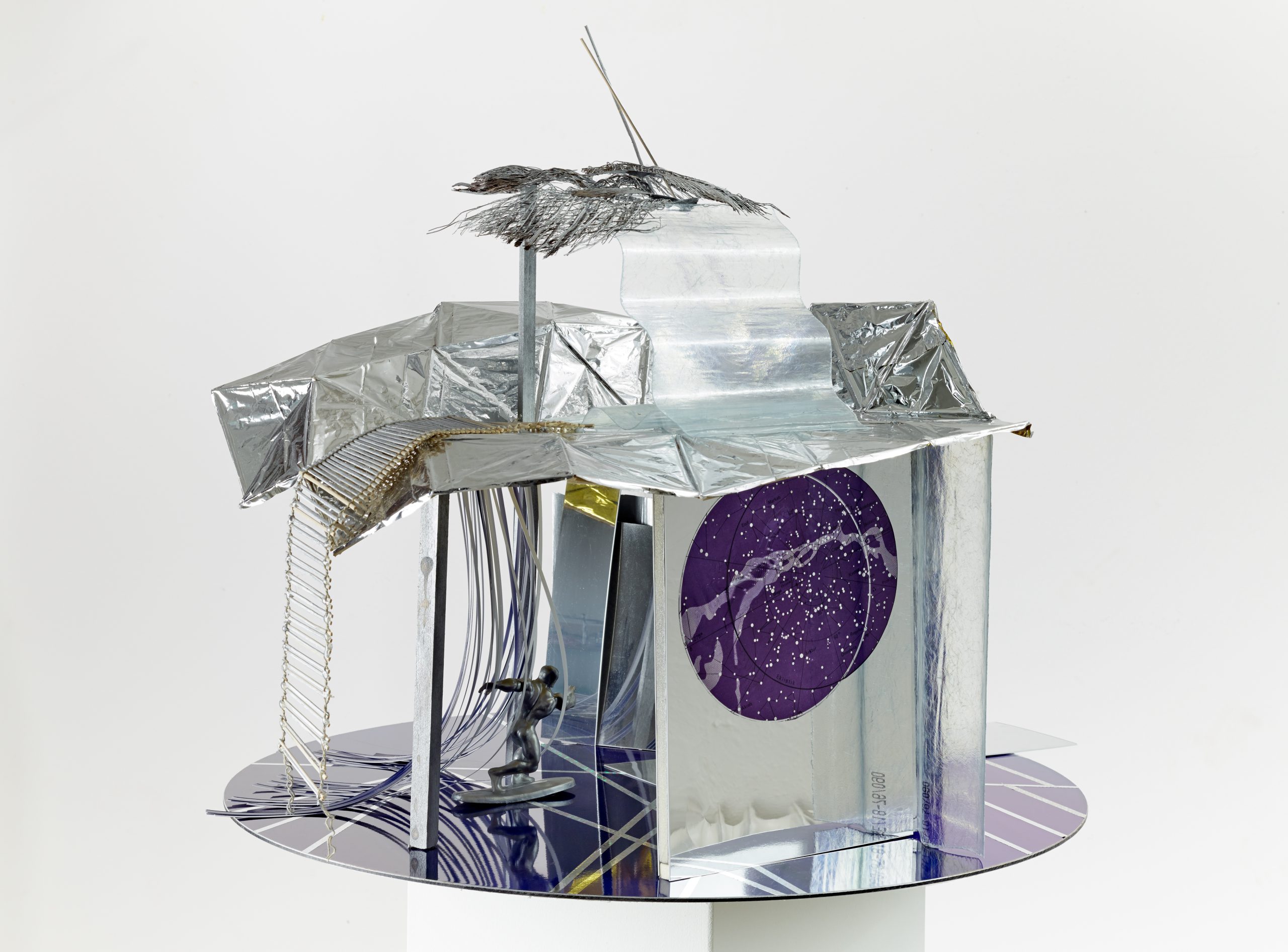 Silver Surfers Reise #2, Auf der Suche, 2014, mixed media, 69 x 82 x 60 cm